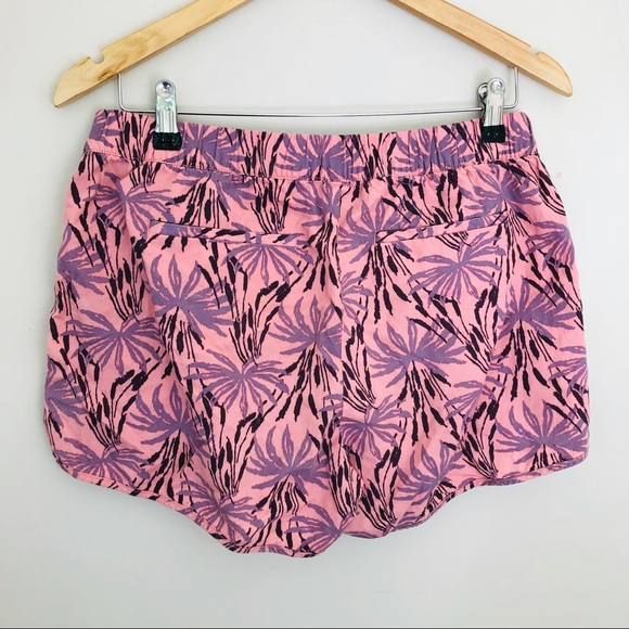 Madewell Pink & Purple Pull On Shorts in Oasis Palms Print - Picture 5 of 8